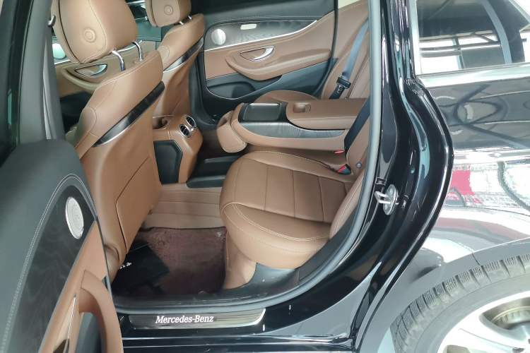 Used Mercedes-Benz E-Class 2019 E 260 L