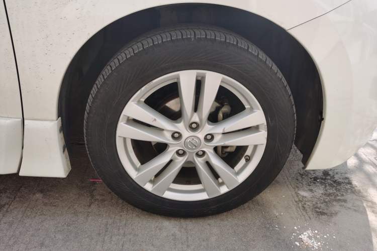 Used Nissan Quest 2015 3.5L SL
