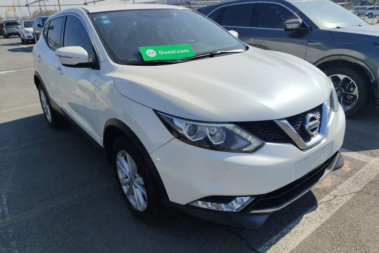 Used Nissan Qashqai 2016 2.0L CVT Elite Edition Exterior 1