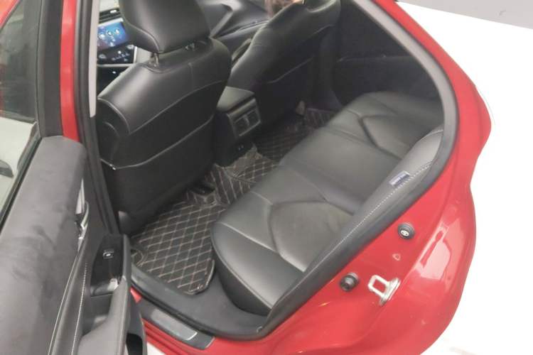 Used Toyota Camry 2019 2.5S FENGSHANG Version China VI Standard Left Rear Seat
