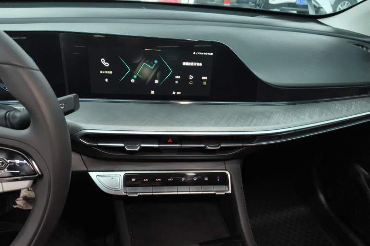 Used CHANGAN Eado 2025 PLUS 1.4T Dual-Clutch High-Energy Version
