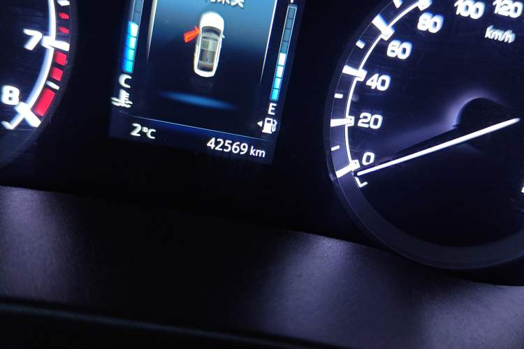 Used CHANGAN Ruicheng CC 2021 Blue Whale Edition 1.5T DCT Luxury Model Odometer Close Up