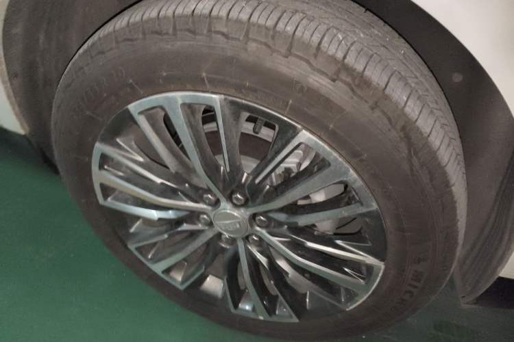 Used Cadillac XT5 2025 Model 2.0T Metropolitan Edition