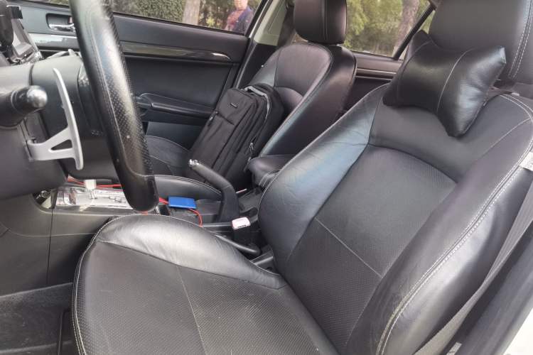 Used Mitsubishi Lancer EX 2011 Chasing Edition 1.8L CVT Limited Model
