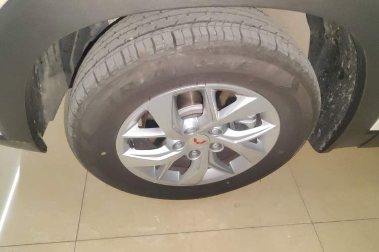 Used Wuling Hongguang S3 2019 1.5L Manual Standard Version China VI Standard
