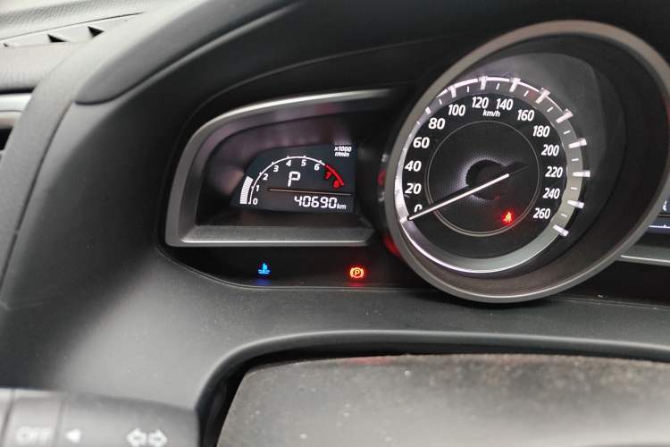 Used Mazda CX-4 2016 2.0L Automatic 2WD Blue Sky Dynamic Edition
