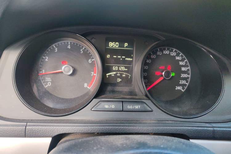 Used Volkswagen Lavida 2017 1.6L Automatic Fashion Edition
