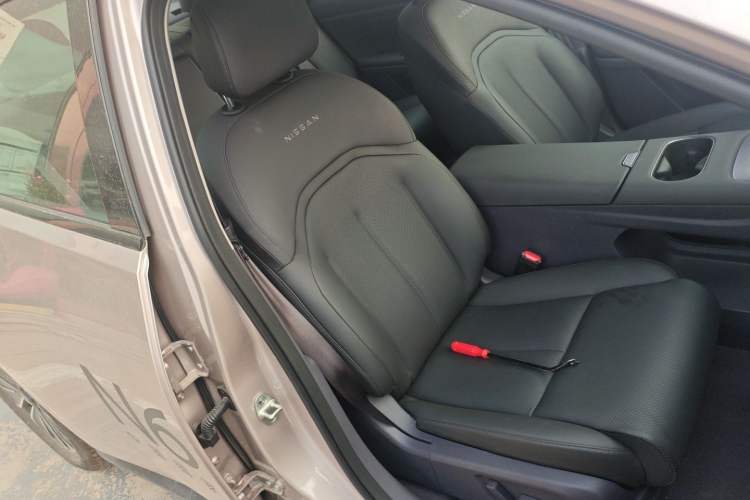 Used Nissan N6 2026 Model 180 Max