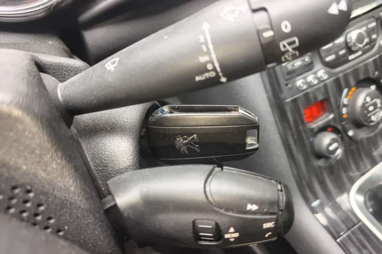 Used Peugeot 3008 2013 1.6THP Automatic Prestige Edition