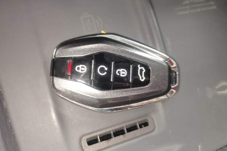 Used JETOUR Shanhai L9 2024 1.5TD 2DHT Pro 7-Seater