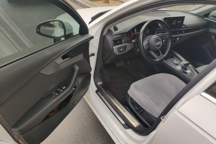 Used Audi A4L 2017 Plus 40 TFSI Ambition Model