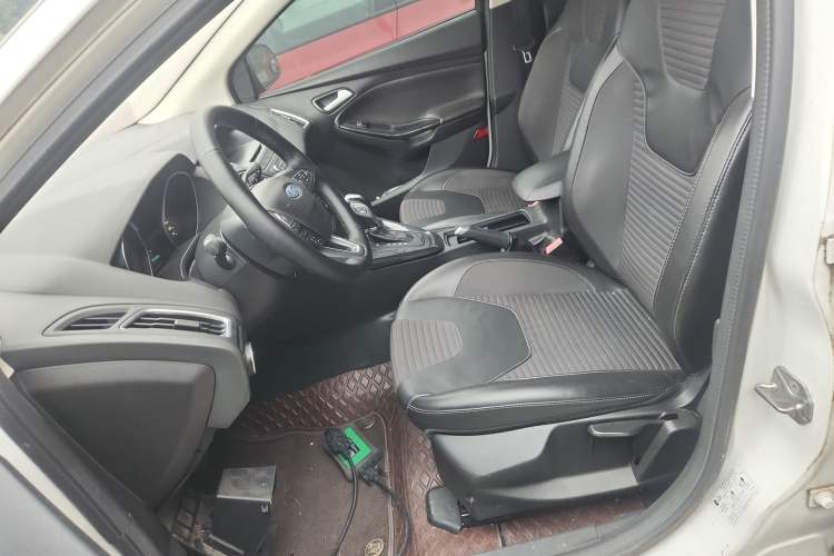 Used Ford Focus 2015 Sedan 1.6L Automatic Trend Model