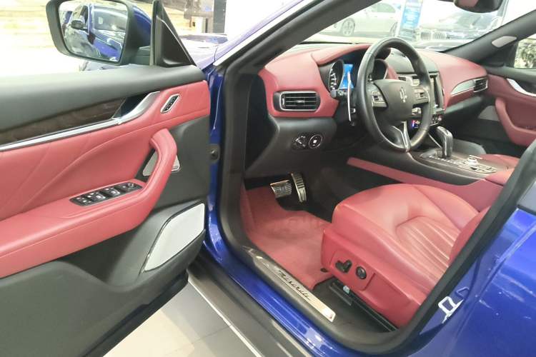 Used Maserati Levante 2019 3.0T Standard Version China VI Driver Seat