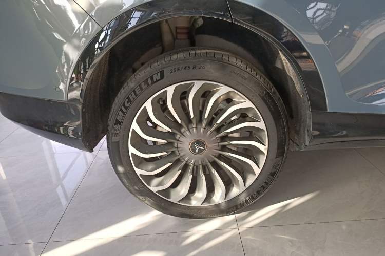 Used VOYAH FREE 2022 Four-Wheel Drive Ultra-Long Range Pure Electric Version
