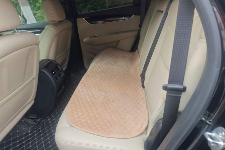 Used Cadillac XT5 2016 25T Tech Edition Left Rear Seat