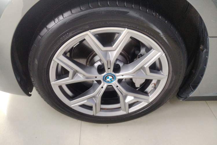 Used BMW i3 2024 eDrive 35 L
