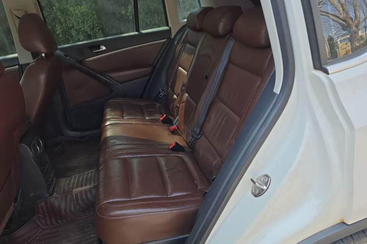 Used Volkswagen Tiguan 2013 2.0 TSI Automatic All-Wheel Drive Luxury Edition