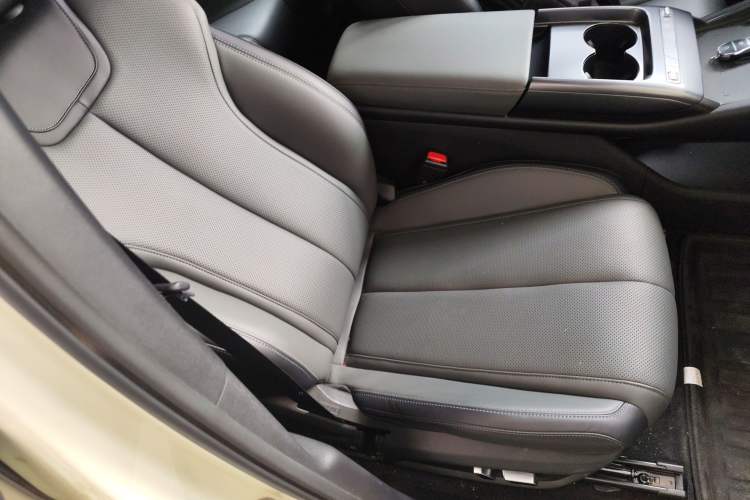 Used BYD Qin L 2025 EV 545KM Beyond Version Right Front Seat