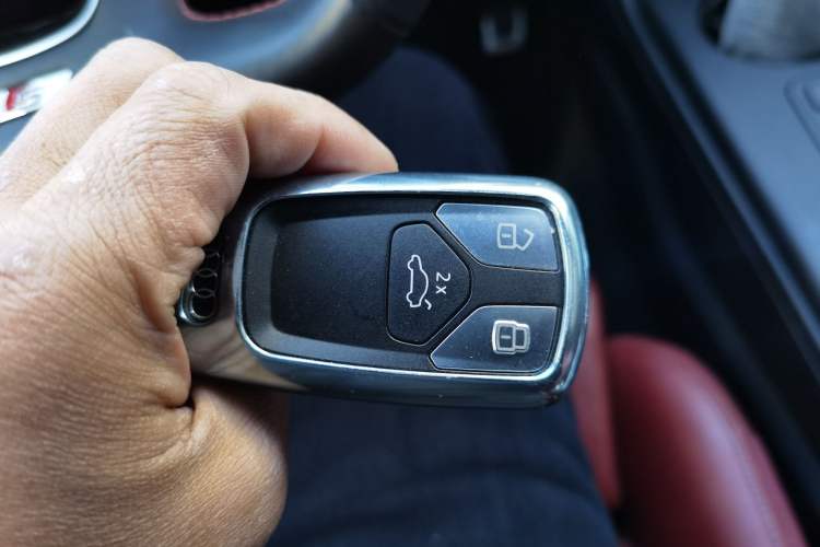 Used Audi S4 2018 S4 3.0TFSI Vehicle Key