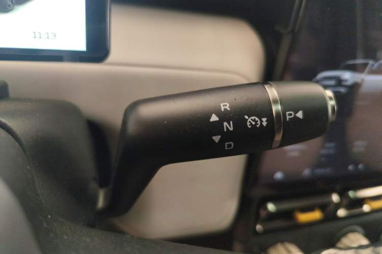 Used iCAR V23 2025 401 Two-Wheel Drive Intelligent Driving Version Gear Lever