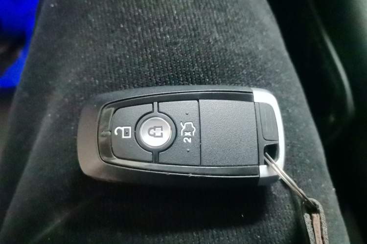 Used Ford Mondeo 2013 2.0L GTDi 200 Luxury Model