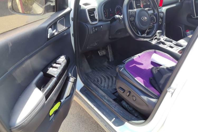 Used Kia KX5 2017 1.6T Automatic Two-Wheel Drive 15th Anniversary Special Edition DLX