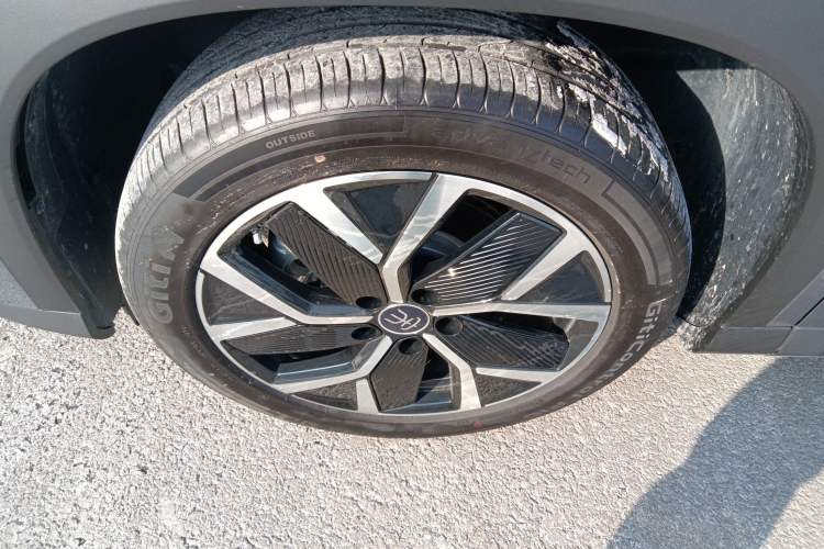 Used BYD Song L DM-i 2025 Intelligent Driving Version 160 km Beyond-Range Type
