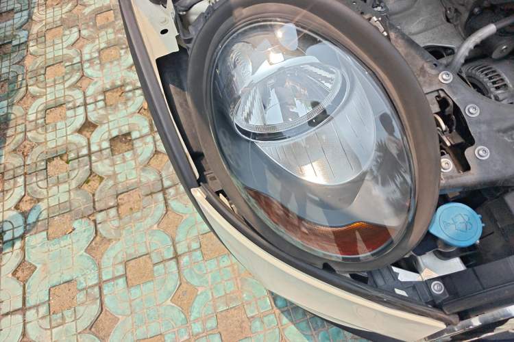 Used MINI 2016 1.5T COOPER Five-Door Edition Right Front Headlight