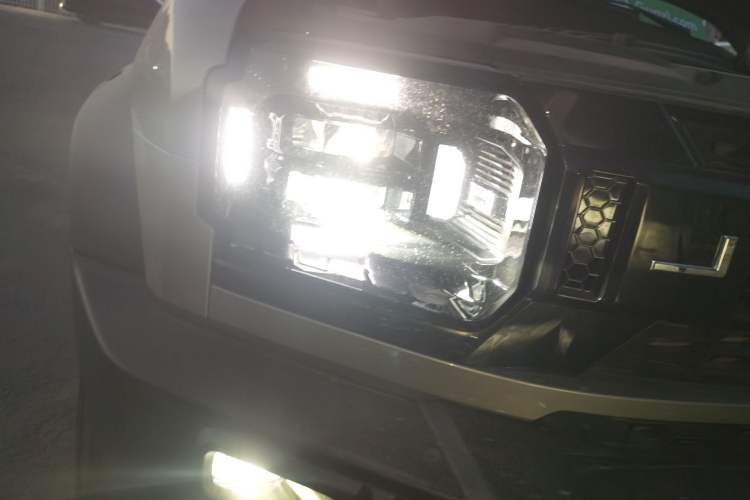 Used JETOUR Traveler 2025 1.5TD DCT Two-Wheel Drive Exploration+
