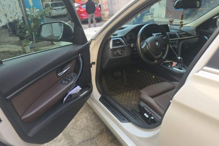 Used BMW 3 Series 2018 320Li Fashion Model
