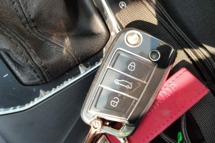 Used Volkswagen Tiguan L 2022 330TSI Automatic Two-Wheel Drive R-Line Enhanced Edition
