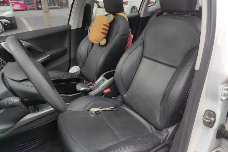 Used Peugeot 2008 2015 1.6THP Automatic Fashion Edition
