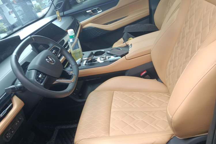 Used CHANGAN UNI-K 2021 2.0T All-Wheel Drive Prestige Version
