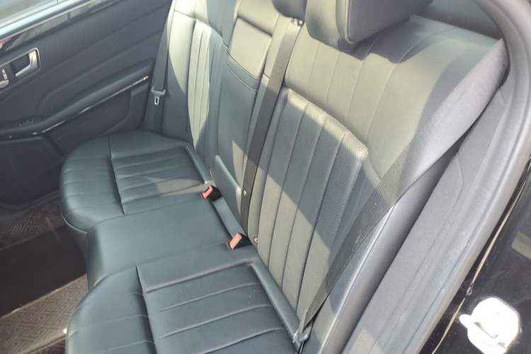 Used Mercedes-Benz E-Class 2015 E 260 L