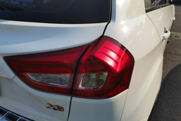 Used Geely Auto Vision X3 2017 1.5L Manual Luxury Model
