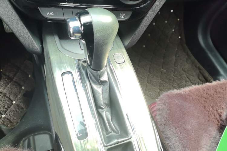 Used Honda XR-V 2015 1.8L EXi CVT Comfort Version
