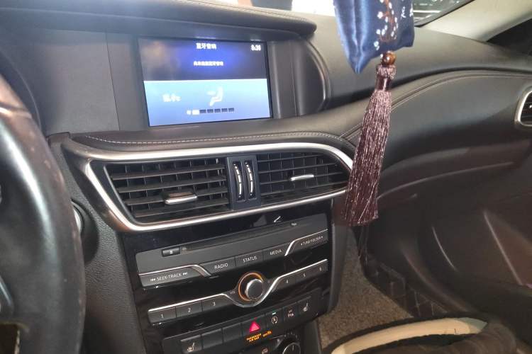 Used Infiniti QX30 2017 1.6T Two-Wheel Drive Fashion Edition
