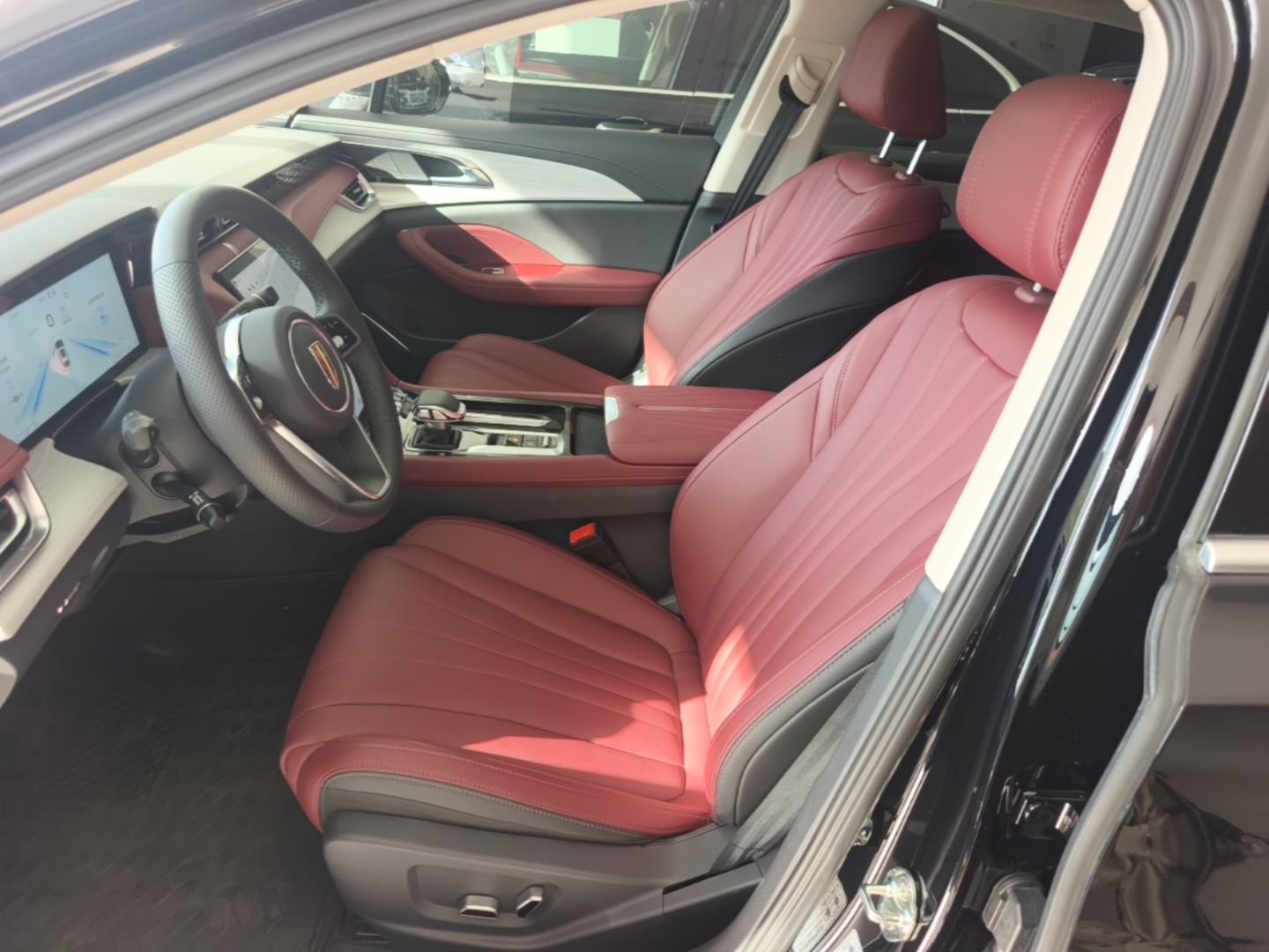 Hongqi H5 PHEV 2025 130 Super Hybrid Version — снимка 17