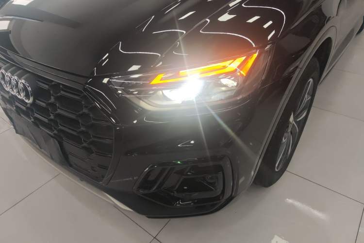 Used Audi Q5L 2023 40T Luxury Dynamic Model
