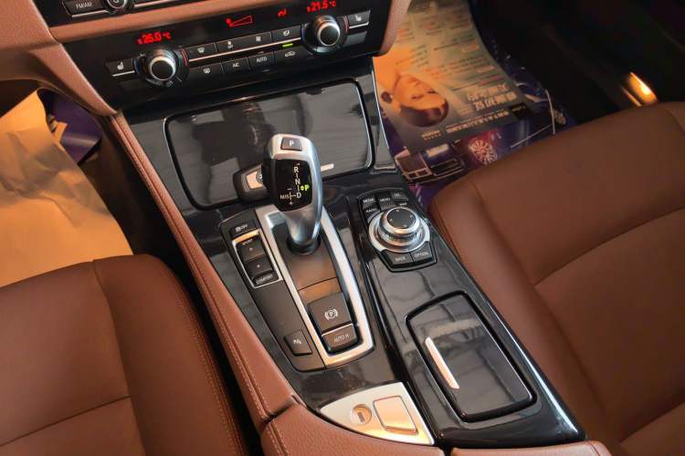 Used BMW 5 Series 2017 520Li Elegant Edition
