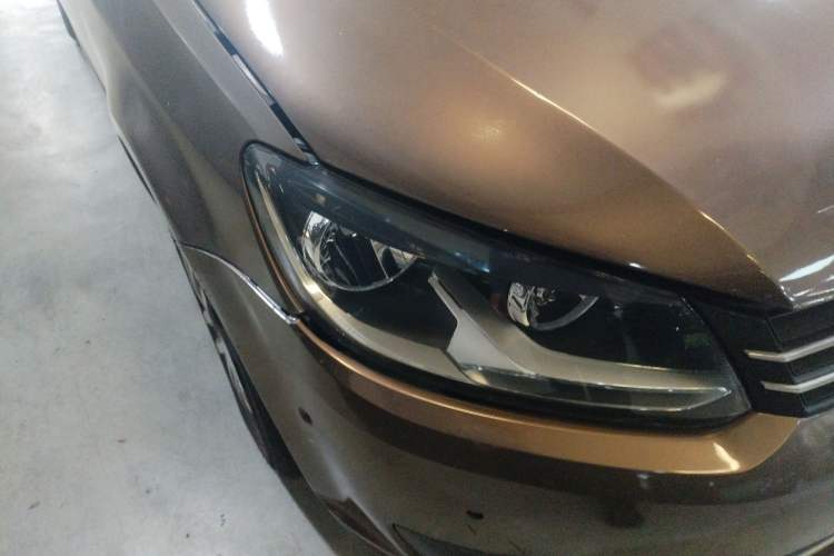 Used Volkswagen Touran 2011 1.4T DSG ZhiZhen Edition 7-Seater
