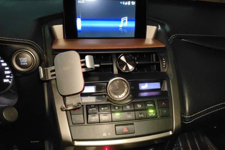 Used Lexus NX 2015 200T All-Wheel-Drive Fēngshàng Edition
