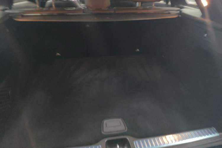 Used Mercedes-Benz GLC 2020 GLC 260 L 4MATIC Luxury Model