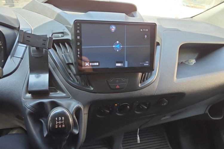 Used Ford Transit 2019 2.0T Diesel Multi-Purpose Commercial Vehicle Short Wheelbase Mid-Roof Design 6-Seater China VI Standard Audio And AC Panel