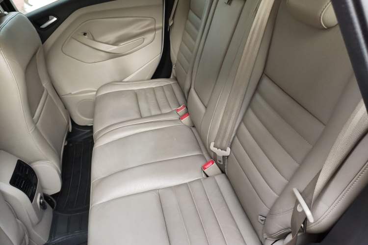 Used Ford Kuga 2013 2.0L GTDi Four-Wheel-Drive Elite Model
