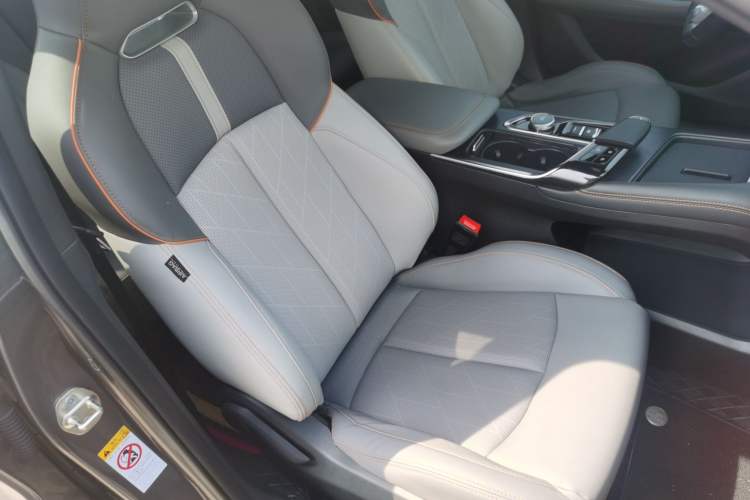 Used CHANGAN UNI-T 2022 1.5T Prestige Version Right Front Seat