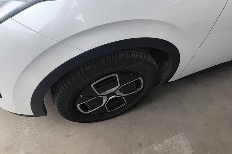 Used AION UT 2025 330 Starlight Edition