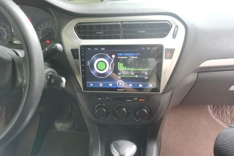 Used Peugeot 301 2016 1.6L Automatic Comfort Edition Audio And AC Panel