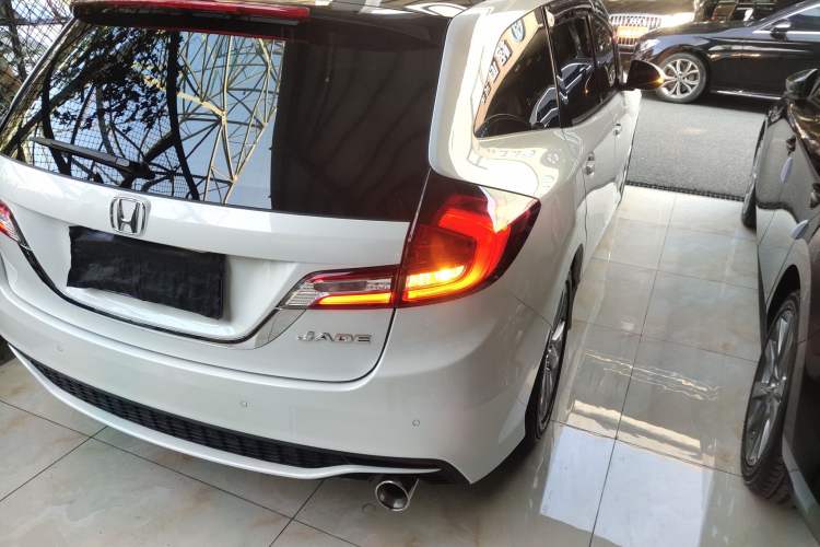 Used Honda Jade 2020 1.8L automatic Comfort version

