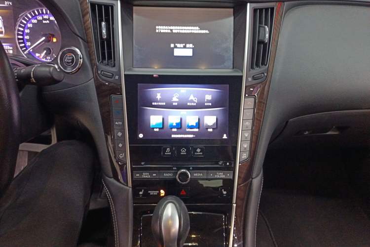 Used Infiniti Q50L 2015 2.0T Luxury Edition
